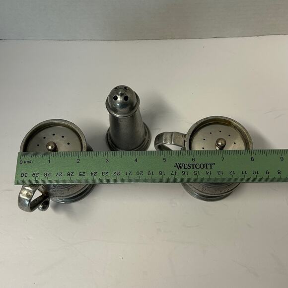 Vintage 1970's Wilton Armetale Plough Tavern Pot Belly Salt Pepper Toothpick Set - Picture 10 of 10